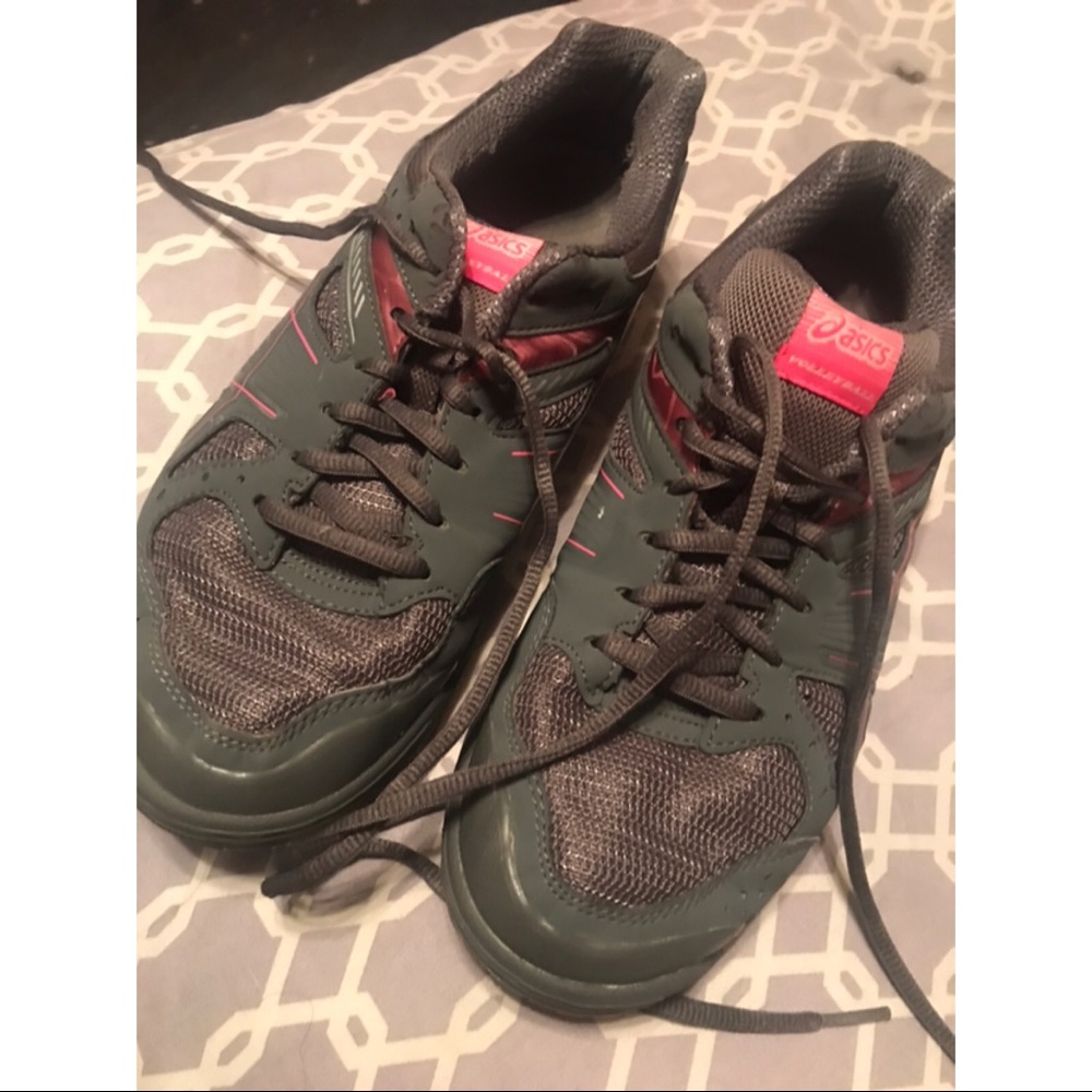 Size 9 1/2 Asics Volleyball Shoes